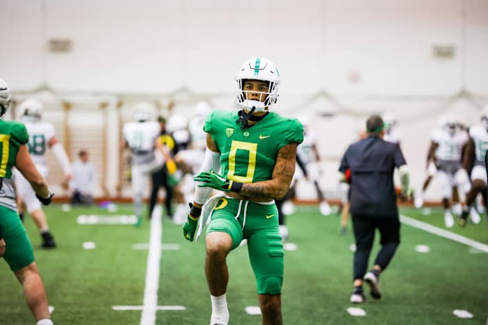 christian-gonzalez-oregon-spring-practice